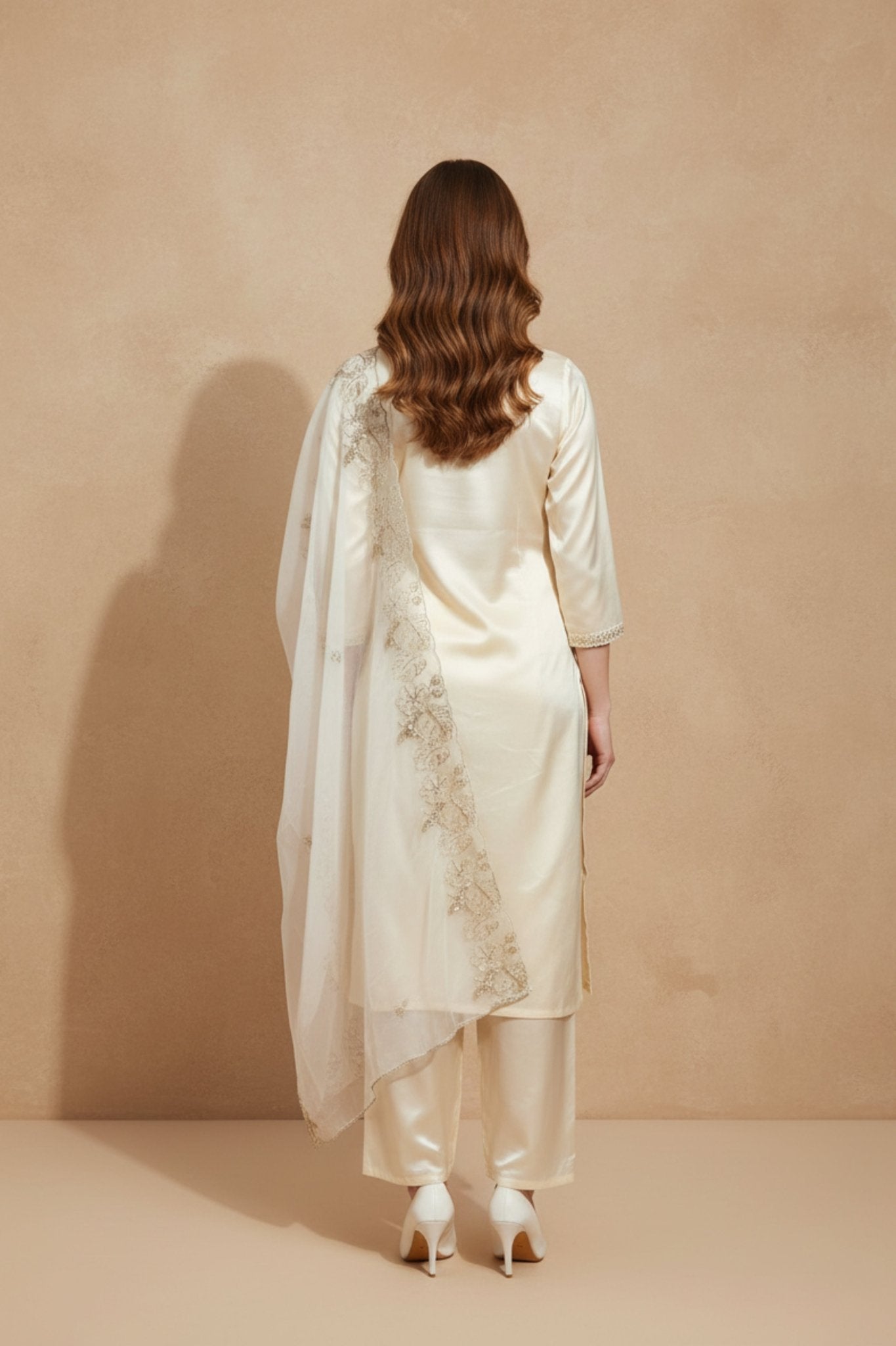 Off white silk kurta set (3 - piece) - MNK Clothings