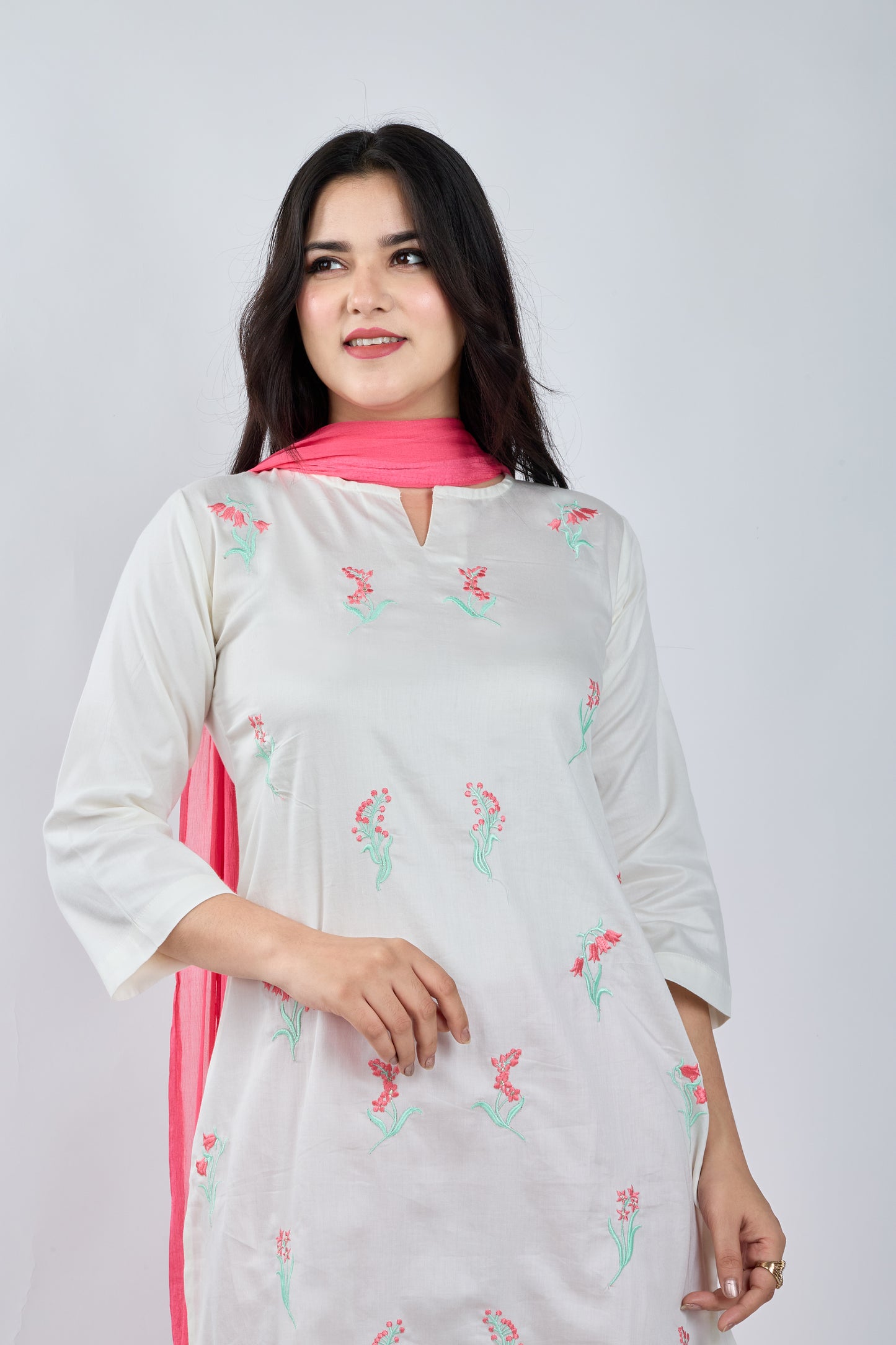 OFF WHITE EMBROIDERED KURTA