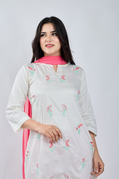 Off White Embroidered Kurta - MNK Clothings